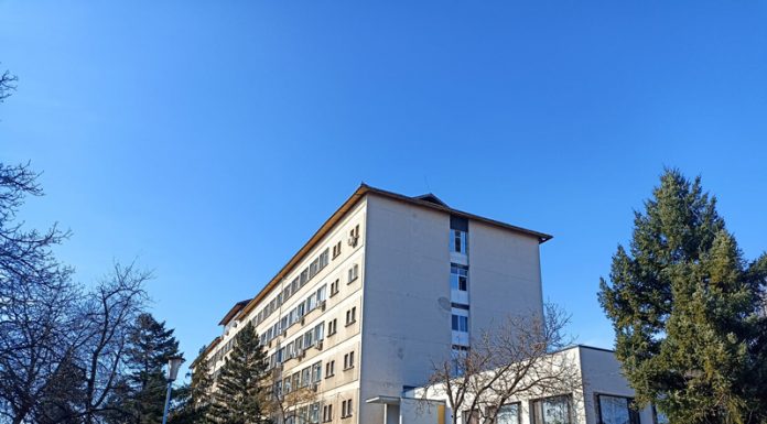 Noi medici la Spitalul Județean. Concurs suspendat