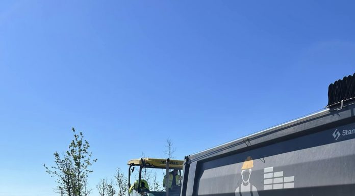 Platformă amenajată lângă Parcul Narciselor din Târgu Jiu