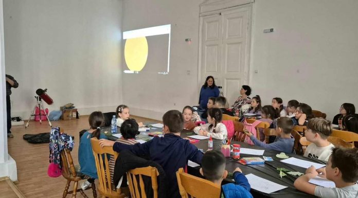 Aproape 300 de copii, la Atelierele de Astronomie și Viitor Verde de la Muzeul Județean