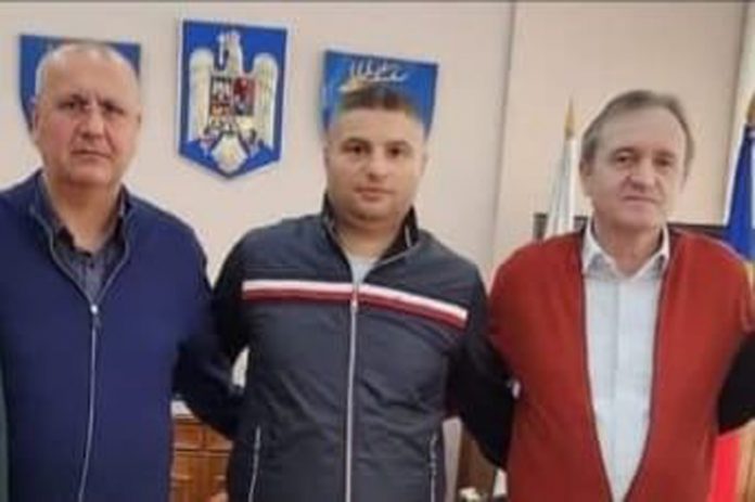 7b062cde-0703-4d29-b6e8-0185a34c170e