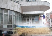 Continuă executările: Fiscul gorjean scoate la licitație două terenuri și o casă, situate în Peștișani și Bălești