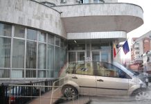 Două autoturisme, scoase la licitație de Fisc la prețuri de numai câteva mii de lei