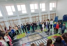 Elevii de la CNSH Târgu Jiu, „instruiți” de polițiștii de la Rutieră