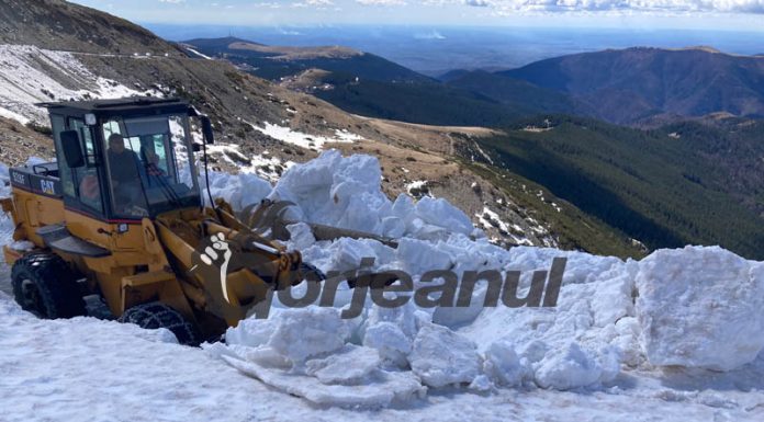 A început deszăpezirea pe Transalpina!
