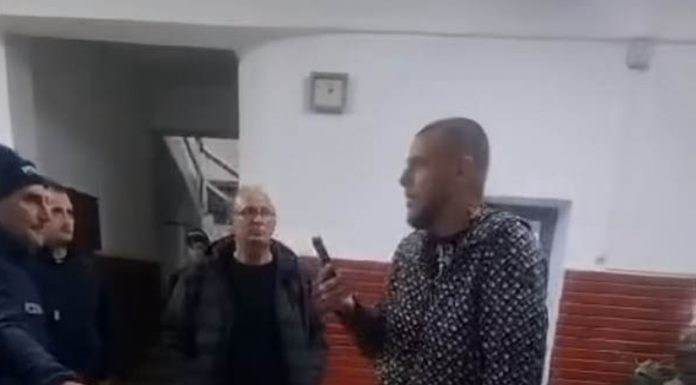 Arest la domiciliu, respectiv control judiciar, pentru cei doi bărbați care au ultragiat polițiștii, la Târgu Jiu