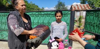 Campania „Donezi o jucărie, dăruiești un zâmbet” a ajuns la Scoarța!