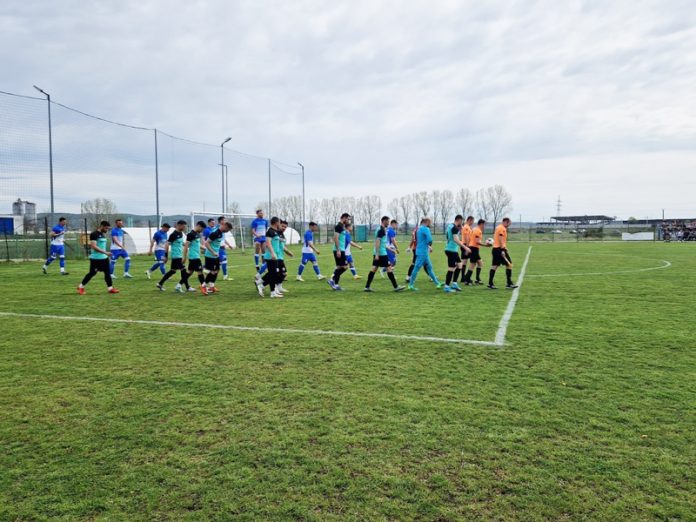 Vulturii au câștigat la Rovinari. Echipa lui Andriucă, aproape campioană