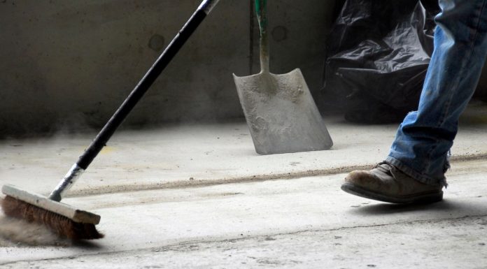 Trei sute de ore de muncă pentru amenzile neplătite