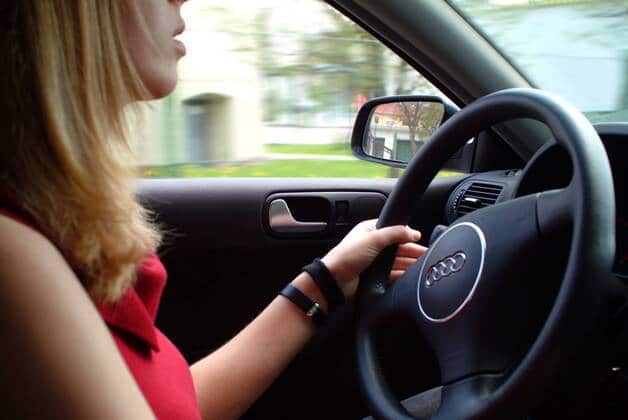 Șoferiță condamnată pentru dare de mită