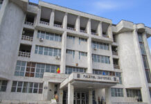 Tribunalul Gorj a decis începerea judecății în dosarul unui fost angajat de la Garda Forestieră și a unui om de afaceri, acuzați de fapte de corupție!