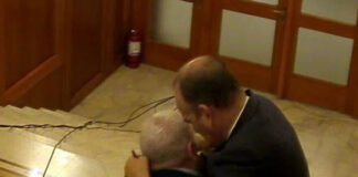 Sânge, sudoare și lacrimi în Parlament! Florin Roman, înghesuit, lovit și mușcat de Dan Vîlceanu