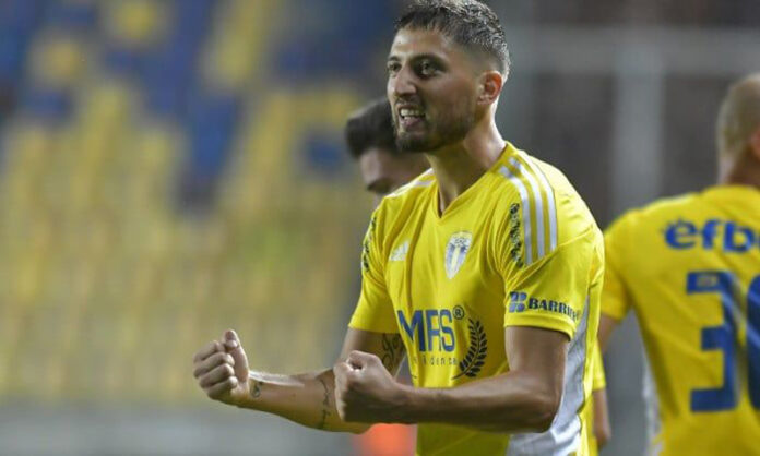 9e3a640a-bfc0-49b2-bc41-d328d5255989