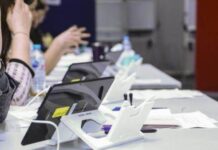 Bannerele ilegale de la Câlnic, date jos. Decizie BEC