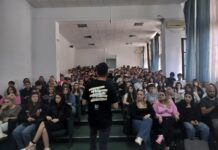 320 de elevi de la școlile din Târgu Jiu, informați despre prevenirea consumului de droguri