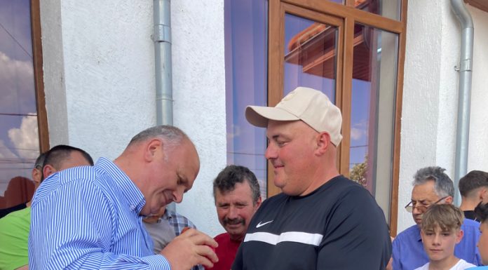 Concurs de ciocnit ouă de gâscă!