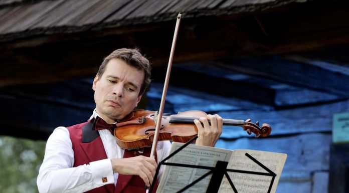 Turneul ”Stradivarius” și Alexandru Tomescu poposesc din nou la Hobița
