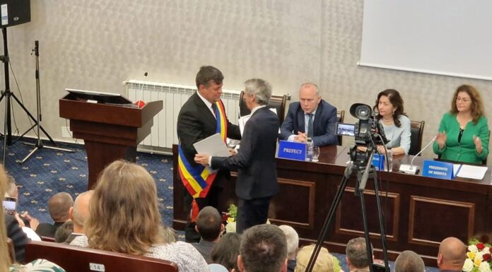 Municipiul Târgu Jiu are patru noi cetățeni de onoare