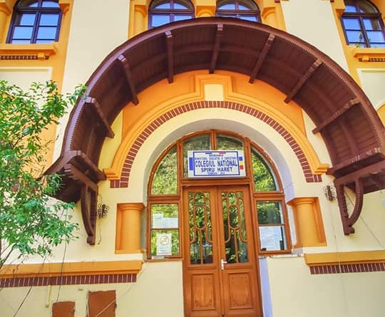 Angajări la un colegiu din Târgu Jiu