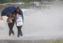 Ploi în toată țara, pe alocuri cu vânt și grindină, până diseară