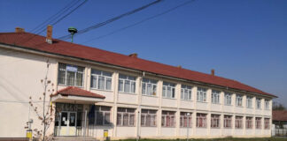 Post de administrator financiar la școală