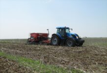 Fermierii contestă anularea programului „Rabla pentru tractoare”