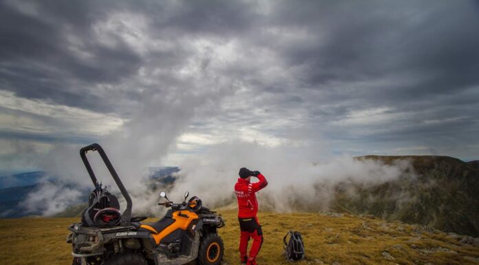 Intervenție Salvamont în zona vârfului Nedeia