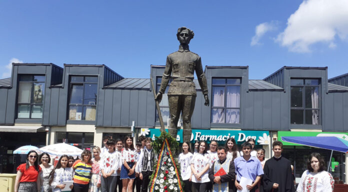 Manifestări dedicate Zilei Eroilor, organizate la Școala Gimnazială ,,Ecaterina Teodoroiu”