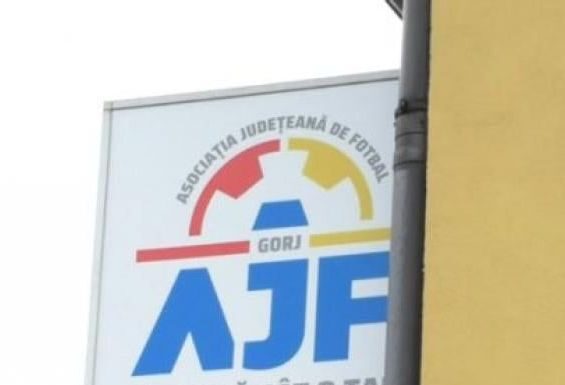 Campionatele județene s-ar putea relua în septembrie