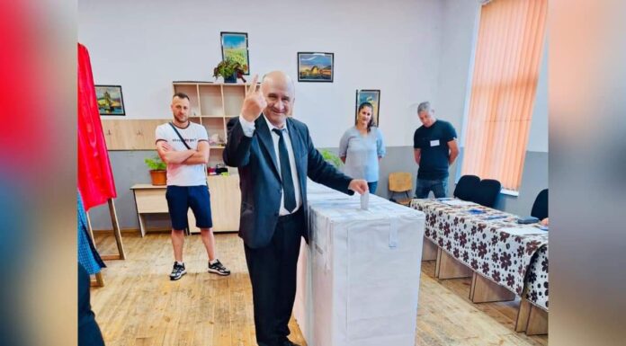 Primarul din Plopșoru a fost primul cetățean al comunei care a votat