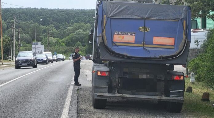 Ce au descoperit polițiștii gorjeni la o acțiune de verificare a transportatorilor de persoane