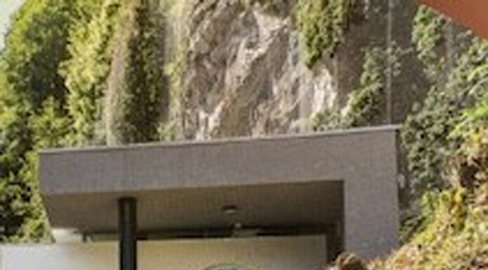 La Muzeul Tezaurului Băncii Naționale a României de la Mănăstirea Tismana, județul Gorj