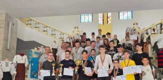 Au câștigat Trofeul RobotechX 2024
