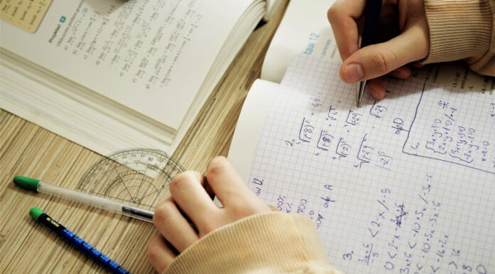 Emoții mari pentru absolvenții de clasa a VIII-a. Începe Evaluarea Națională!