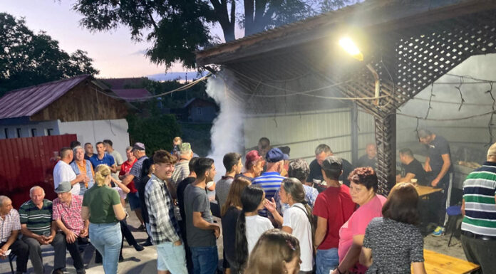 VIDEO: Chef cu alegătorii pentru primarul reales din Roșia de Amaradia!