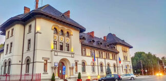 Candidații la funcția de primar al municipiului Târgu Jiu își caută un job plătit cu 3.500 de euro!