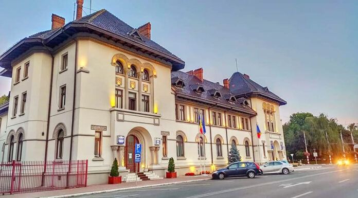 Candidații la funcția de primar al municipiului Târgu Jiu își caută un job plătit cu 3.500 de euro!