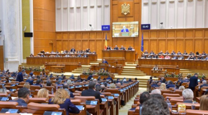 Parlamentarii USR cer sesiune extraordinară pentru modificarea Legii Pensiilor