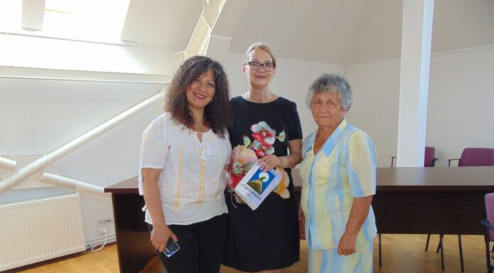 Victoria Stolojanu-Munteanu Cealaltă identitate (Victoria Stolojanu-Munteanu – „Cleptomanii”, Ed. MJM, 2023, cronică de carte)