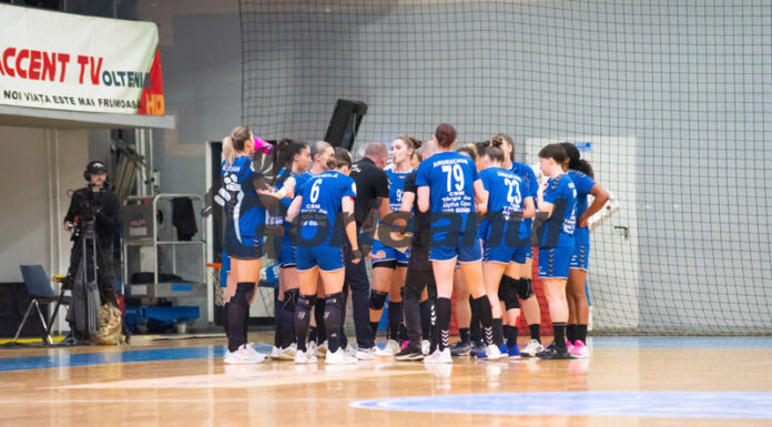 Echipa de handbal se reunește luni