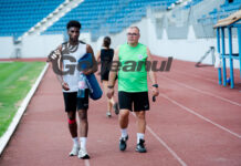 Cojocaru mai vrea jucători la Viitorul