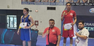 Fetele din Gorj dau bine cu pumnul. Au luat patru medalii la Craiova