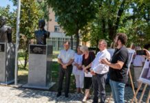 Ceremonia de dezvelire a busturilor în bronz ale personalităților gorjene Gheorghe și Arethia Tătărescu