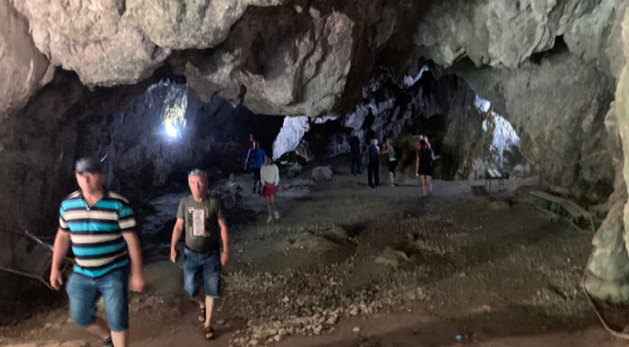 Transalpina și peșterile, magnet pentru turiștii dornici de răcoare