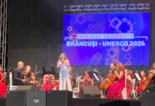 Superconcert la Coloana fără Sfârșit! Irina Baianț a revenit la Târgu Jiu!