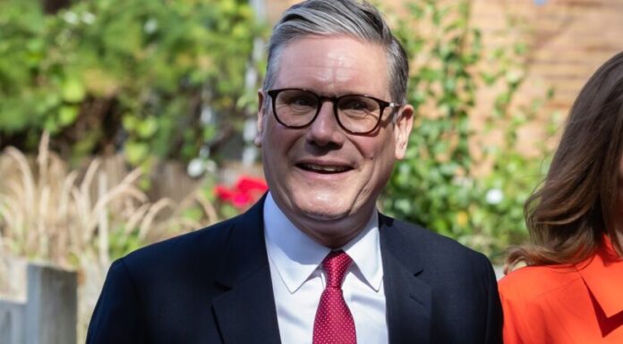 Laburiștii au câștigat alegerile în Marea Britanie