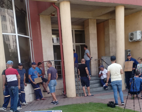 A doua zi de greva foamei la CEO