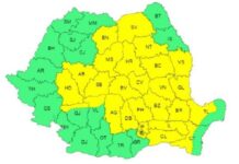 Caniculă și vijelii cu grindină