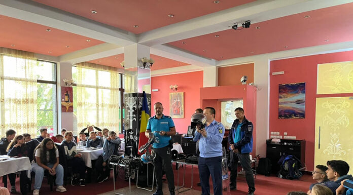 Jandarmii, vizite în taberele școlare. Ce au învățat copiii, la Rânca!