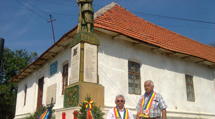 Sfinţirea Monumentului Eroilor din primul război mondial, de la Peşteana-Vulcan, Comuna Ciuperceni – ,,Aceşti oameni s-au jertfit pentru că şi la ei era atunci sentimentul acesta de patriotism, poate cu mult mai profund, decât este la noi acum”!