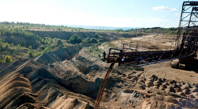 Transport pentru minerii de la Husnicioara